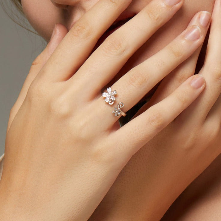 Pandora deals sakura ring