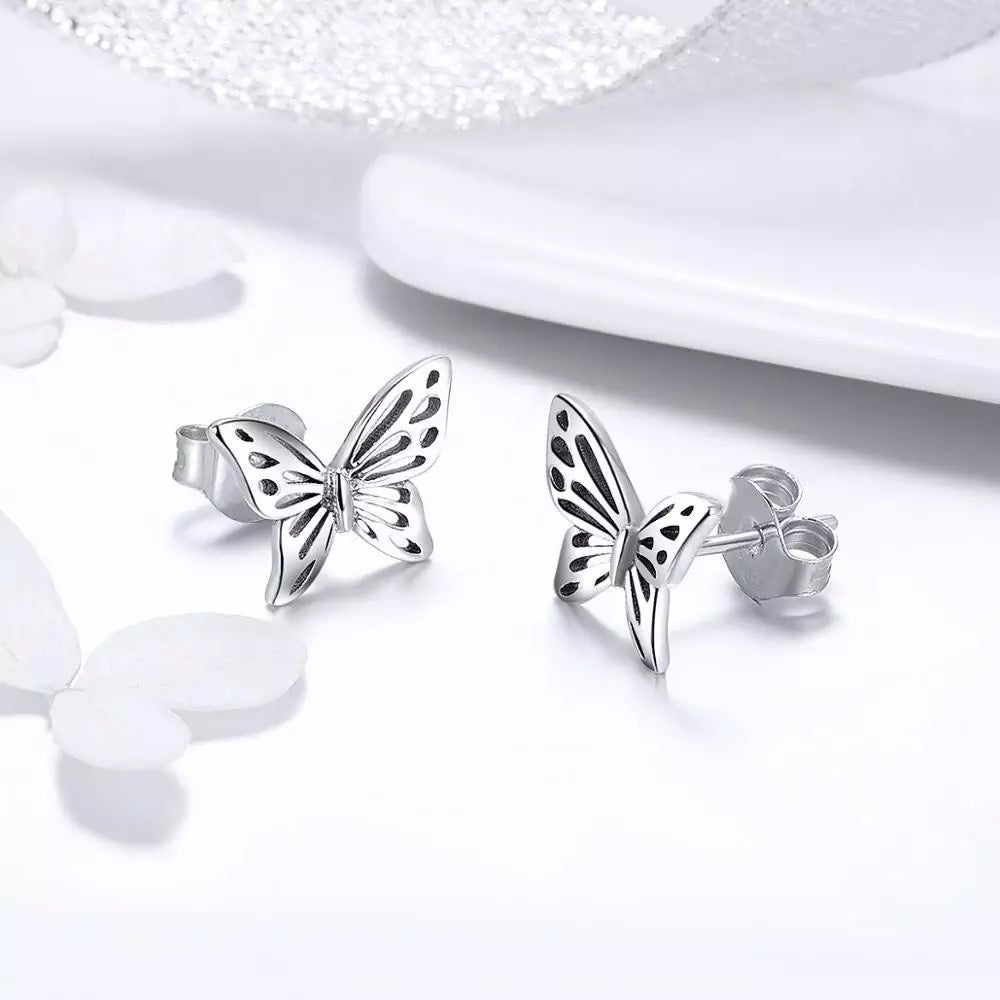 Butterfly 925 sterling ring with zirconia